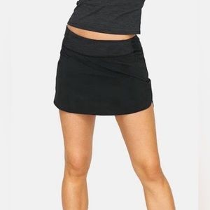 NWT Outdoor Voice Hudson 4” Skort in Black